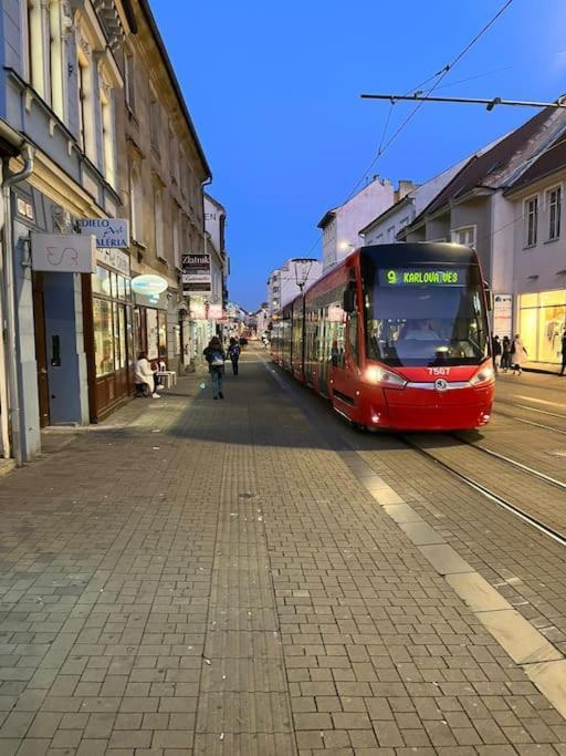 Bada Bing Plaza Apartment Bratislava Luaran gambar