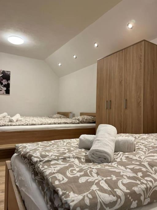 Bada Bing Plaza Apartment Bratislava Luaran gambar